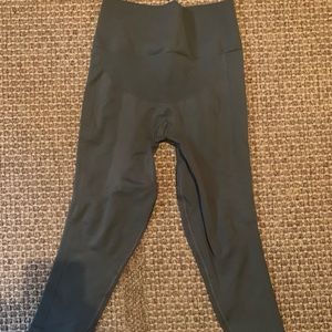 Lululemon 7/8 Army Green Leggings
